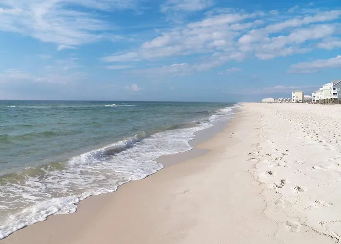 Holiday home Quaint With Beautiful Gulf Views A Shared Pool Pool & Gym Gulf Shores